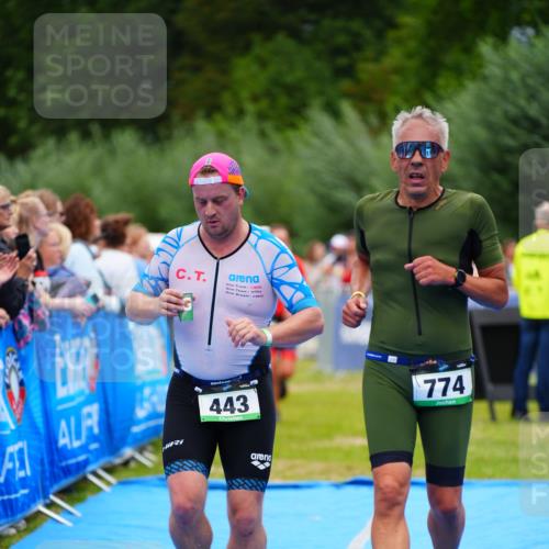 30.08.2026 - Elbe Triathlon Hamburg LAZAROV Photography http://msf.ph/oto/10057630 30.08.2026 11:20:56 Ziel 443, 735, 774, 1212, 1225 meine-sportfotos.de