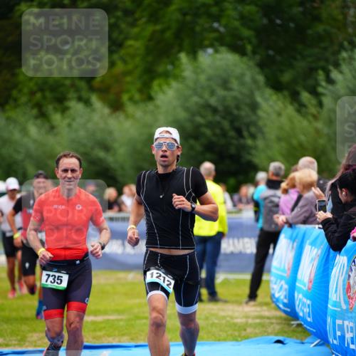 30.08.2026 - Elbe Triathlon Hamburg LAZAROV Photography http://msf.ph/oto/10057636 30.08.2026 11:21:00 Ziel 443, 735, 774, 1100, 1212, 1225 meine-sportfotos.de