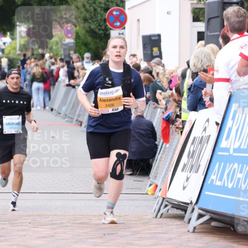30.08.2026 - Blankeneser Heldenlauf Lena Gebhardt http://msf.ph/oto/10057638 30.08.2026 12:18:21 Ziel 2094, 2095, 2231, 2406, 4103, 4385 meine-sportfotos.de