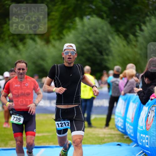 30.08.2026 - Elbe Triathlon Hamburg LAZAROV Photography http://msf.ph/oto/10057639 30.08.2026 11:21:01 Ziel 735, 1100, 1212, 1225 meine-sportfotos.de