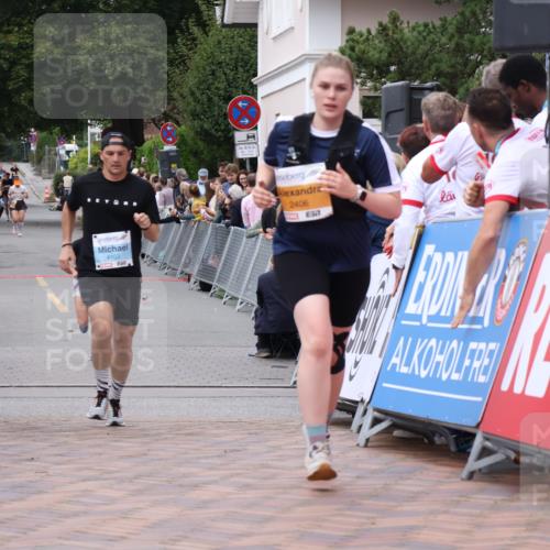 30.08.2026 - Blankeneser Heldenlauf Lena Gebhardt http://msf.ph/oto/10057641 30.08.2026 12:18:22 Ziel 2094, 2231, 2406, 4103 meine-sportfotos.de