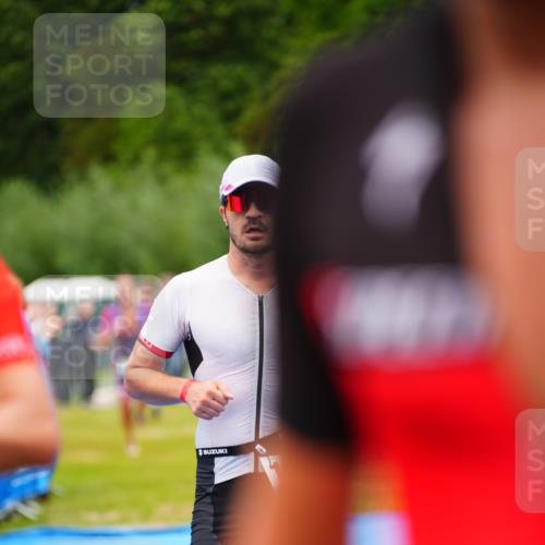 30.08.2026 - Elbe Triathlon Hamburg LAZAROV Photography http://msf.ph/oto/10057658 30.08.2026 11:21:07 Ziel 999, 1100, 1225, 1276 meine-sportfotos.de