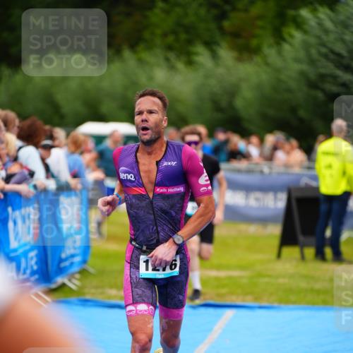 30.08.2026 - Elbe Triathlon Hamburg LAZAROV Photography http://msf.ph/oto/10057665 30.08.2026 11:21:12 Ziel 999, 1017, 1276 meine-sportfotos.de
