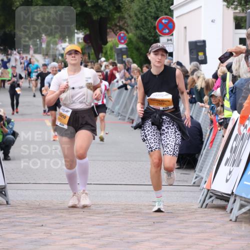 30.08.2026 - Blankeneser Heldenlauf Lena Gebhardt http://msf.ph/oto/10057691 30.08.2026 12:18:47 Ziel 2567, 2867 meine-sportfotos.de