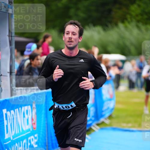 30.08.2026 - Elbe Triathlon Hamburg LAZAROV Photography http://msf.ph/oto/10057694 30.08.2026 11:21:20 Ziel 834, 1017 meine-sportfotos.de
