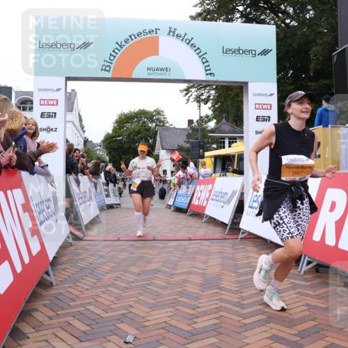 30.08.2026 - Blankeneser Heldenlauf Lena Gebhardt http://msf.ph/oto/10057702 30.08.2026 12:18:50 Ziel 2567, 2867, 4323, 4362 meine-sportfotos.de