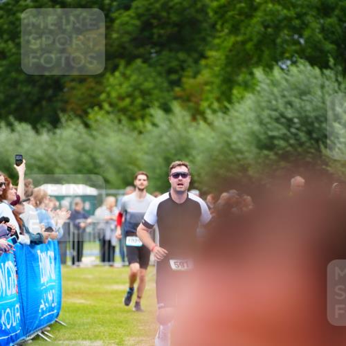 30.08.2026 - Elbe Triathlon Hamburg LAZAROV Photography http://msf.ph/oto/10057712 30.08.2026 11:21:32 Ziel 591, 1025 meine-sportfotos.de