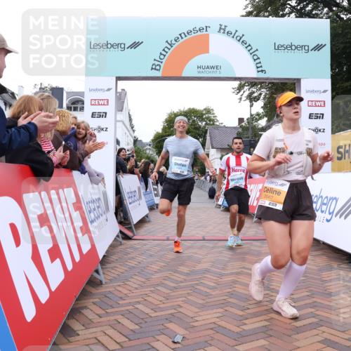 30.08.2026 - Blankeneser Heldenlauf Lena Gebhardt http://msf.ph/oto/10057716 30.08.2026 12:18:52 Ziel 2567, 2867, 4323, 4362 meine-sportfotos.de