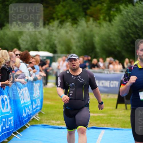 30.08.2026 - Elbe Triathlon Hamburg LAZAROV Photography http://msf.ph/oto/10057744 30.08.2026 11:21:46 Ziel 283, 400, 561, 585, 991 meine-sportfotos.de