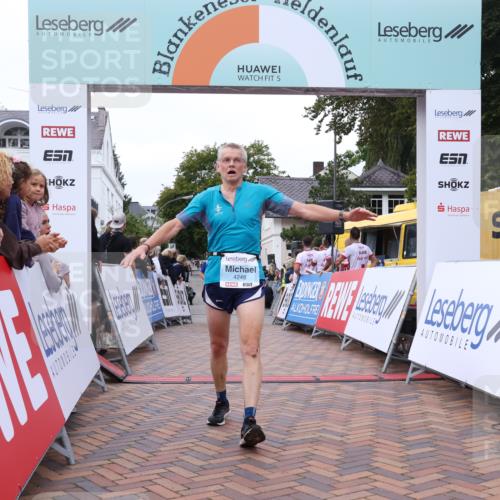 30.08.2026 - Blankeneser Heldenlauf Lena Gebhardt http://msf.ph/oto/10057777 30.08.2026 12:19:08 Ziel 2216, 2217, 2493, 4082, 4248, 4271 meine-sportfotos.de