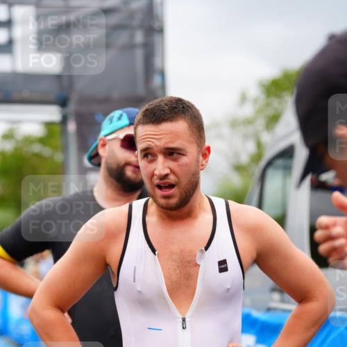 30.08.2026 - Elbe Triathlon Hamburg LAZAROV Photography http://msf.ph/oto/10057779 30.08.2026 11:22:04 Ziel 703, 1113 meine-sportfotos.de