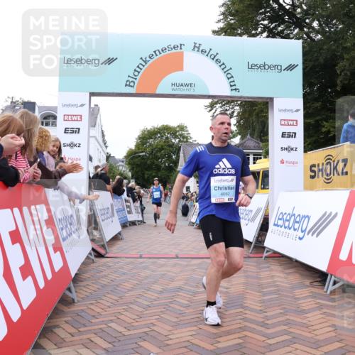 30.08.2026 - Blankeneser Heldenlauf Lena Gebhardt http://msf.ph/oto/10057795 30.08.2026 12:19:12 Ziel 2216, 2217, 2493, 4082, 4248, 4357 meine-sportfotos.de