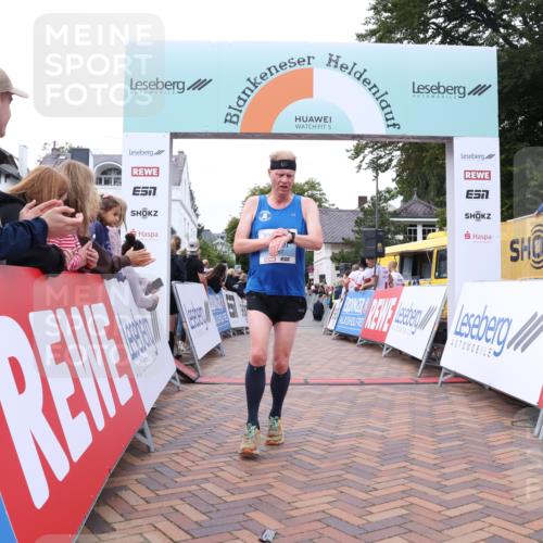 30.08.2026 - Blankeneser Heldenlauf Lena Gebhardt http://msf.ph/oto/10057817 30.08.2026 12:19:15 Ziel 2493, 4082, 4357 meine-sportfotos.de
