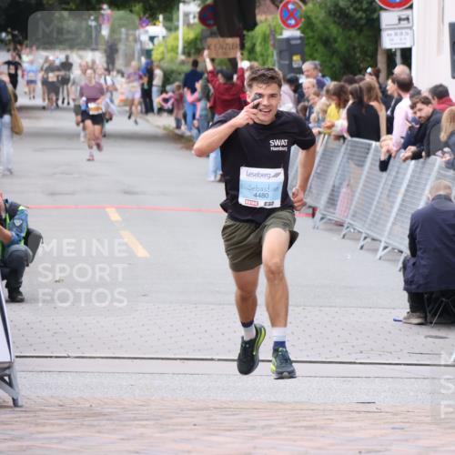 30.08.2026 - Blankeneser Heldenlauf Lena Gebhardt http://msf.ph/oto/10057828 30.08.2026 12:19:21 Ziel 4357, 4480 meine-sportfotos.de
