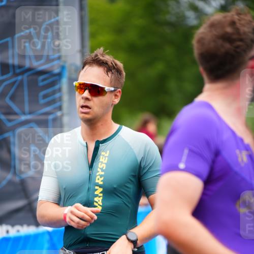 30.08.2026 - Elbe Triathlon Hamburg LAZAROV Photography http://msf.ph/oto/10057833 30.08.2026 11:22:30 Ziel 1009, 1035, 1069, 1102 meine-sportfotos.de