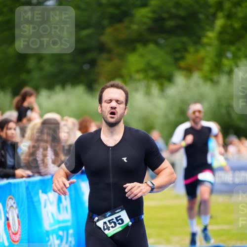 30.08.2026 - Elbe Triathlon Hamburg LAZAROV Photography http://msf.ph/oto/10057866 30.08.2026 11:22:47 Ziel 455, 1210 meine-sportfotos.de