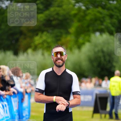 30.08.2026 - Elbe Triathlon Hamburg LAZAROV Photography http://msf.ph/oto/10057878 30.08.2026 11:22:49 Ziel 455, 1210 meine-sportfotos.de