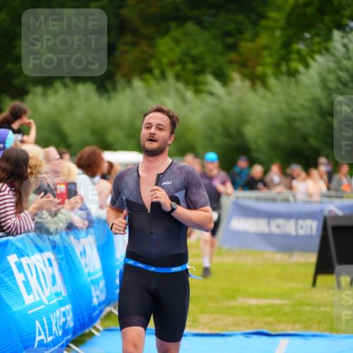 30.08.2026 - Elbe Triathlon Hamburg LAZAROV Photography http://msf.ph/oto/10057893 30.08.2026 11:23:21 Ziel 596, 693, 998, 1040, 1109 meine-sportfotos.de