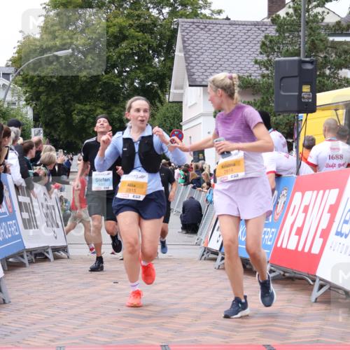 30.08.2026 - Blankeneser Heldenlauf Lena Gebhardt http://msf.ph/oto/10057917 30.08.2026 12:19:59 Ziel 2040, 2280, 2476, 2914, 2915, 4183, 4301 meine-sportfotos.de