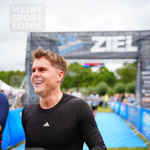 30.08.2026 - Elbe Triathlon Hamburg LAZAROV Photography http://msf.ph/oto/10057920 30.08.2026 11:23:31 Ziel 403, 404, 693, 998, 1023, 1109, 1232 meine-sportfotos.de