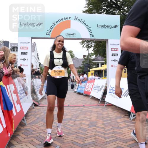 30.08.2026 - Blankeneser Heldenlauf Lena Gebhardt http://msf.ph/oto/10057972 30.08.2026 12:20:07 Ziel 2040, 2280, 2476, 2914, 2915, 4244, 4253, 4301 meine-sportfotos.de