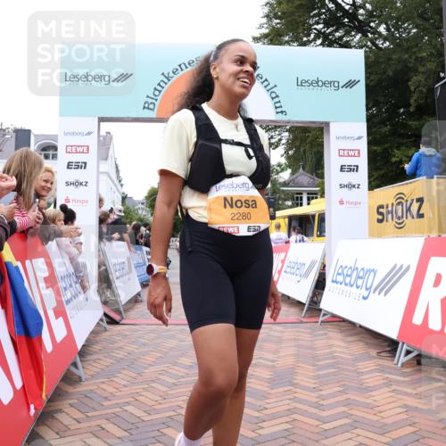 30.08.2026 - Blankeneser Heldenlauf Lena Gebhardt http://msf.ph/oto/10057979 30.08.2026 12:20:08 Ziel 2040, 2280, 2476, 4244, 4253, 4301 meine-sportfotos.de