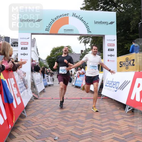 30.08.2026 - Blankeneser Heldenlauf Lena Gebhardt http://msf.ph/oto/10057998 30.08.2026 12:20:11 Ziel 2040, 2280, 2476, 4244, 4253 meine-sportfotos.de