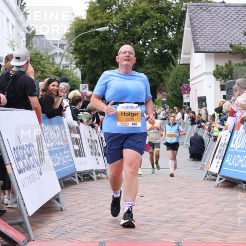 30.08.2026 - Blankeneser Heldenlauf Lena Gebhardt http://msf.ph/oto/10058013 30.08.2026 12:20:15 Ziel 2206, 4244, 4253 meine-sportfotos.de