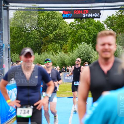 30.08.2026 - Elbe Triathlon Hamburg LAZAROV Photography http://msf.ph/oto/10058033 30.08.2026 11:24:26 Ziel 674, 898, 1022, 1073 meine-sportfotos.de