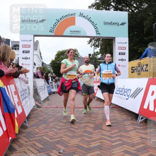 30.08.2026 - Blankeneser Heldenlauf Lena Gebhardt http://msf.ph/oto/10058041 30.08.2026 12:20:23 Ziel 2206, 2233, 2534, 4343, 4353 meine-sportfotos.de