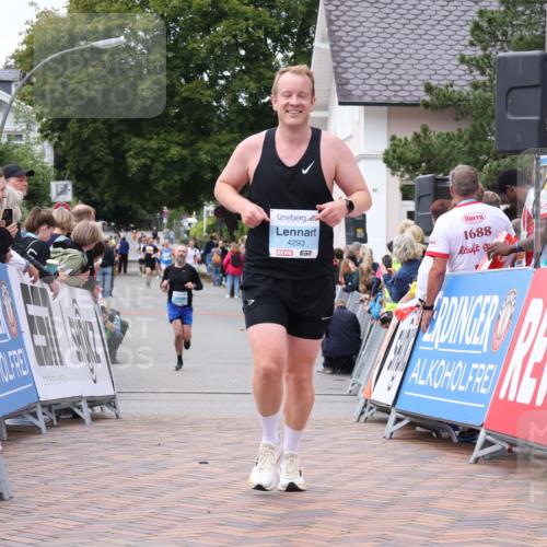 30.08.2026 - Blankeneser Heldenlauf Lena Gebhardt http://msf.ph/oto/10058084 30.08.2026 12:20:34 Ziel 4293 meine-sportfotos.de