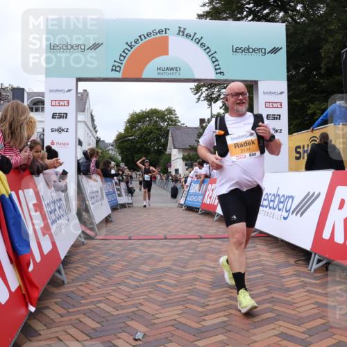 30.08.2026 - Blankeneser Heldenlauf Lena Gebhardt http://msf.ph/oto/10058188 30.08.2026 12:21:06 Ziel 2131, 2639, 4454 meine-sportfotos.de