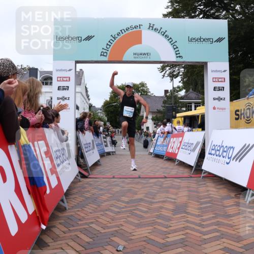 30.08.2026 - Blankeneser Heldenlauf Lena Gebhardt http://msf.ph/oto/10058199 30.08.2026 12:21:08 Ziel 2131, 2639, 4454 meine-sportfotos.de