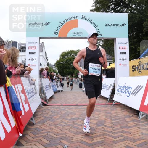 30.08.2026 - Blankeneser Heldenlauf Lena Gebhardt http://msf.ph/oto/10058206 30.08.2026 12:21:09 Ziel 2131, 2639, 4454 meine-sportfotos.de