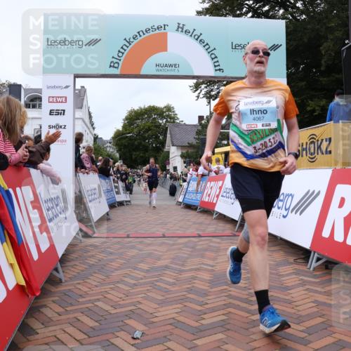 30.08.2026 - Blankeneser Heldenlauf Lena Gebhardt http://msf.ph/oto/10058278 30.08.2026 12:21:32 Ziel 4067, 4247, 4374 meine-sportfotos.de