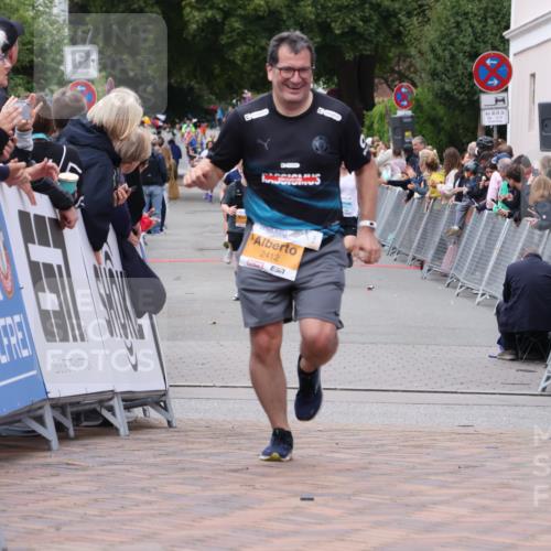 30.08.2026 - Blankeneser Heldenlauf Lena Gebhardt http://msf.ph/oto/10058315 30.08.2026 12:21:44 Ziel 2412, 2837 meine-sportfotos.de