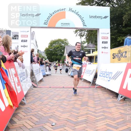 30.08.2026 - Blankeneser Heldenlauf Lena Gebhardt http://msf.ph/oto/10058327 30.08.2026 12:21:48 Ziel 2412, 2837, 4179 meine-sportfotos.de