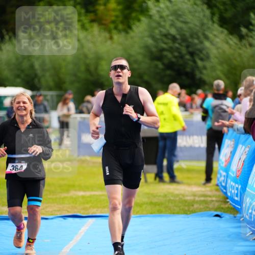 30.08.2026 - Elbe Triathlon Hamburg LAZAROV Photography http://msf.ph/oto/10058368 30.08.2026 11:27:43 Ziel 364, 1074 meine-sportfotos.de