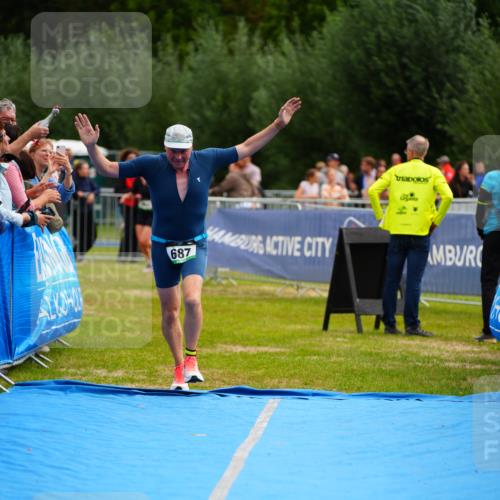 30.08.2026 - Elbe Triathlon Hamburg LAZAROV Photography http://msf.ph/oto/10058427 30.08.2026 11:28:11 Ziel 687 meine-sportfotos.de