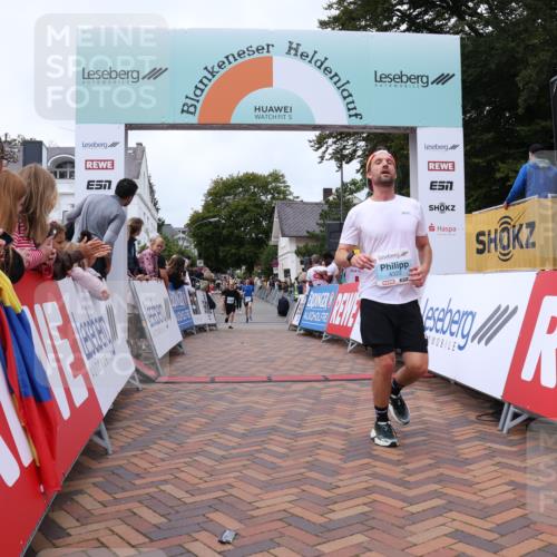 30.08.2026 - Blankeneser Heldenlauf Lena Gebhardt http://msf.ph/oto/10058432 30.08.2026 12:22:16 Ziel 4322 meine-sportfotos.de