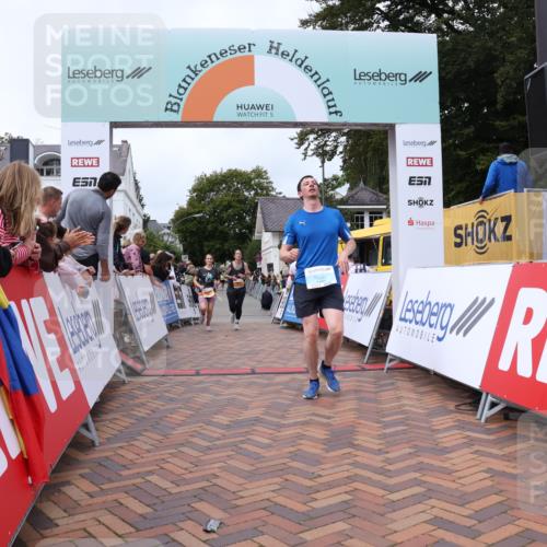 30.08.2026 - Blankeneser Heldenlauf Lena Gebhardt http://msf.ph/oto/10058456 30.08.2026 12:22:23 Ziel 2638, 2779, 4270, 4322, 4485 meine-sportfotos.de
