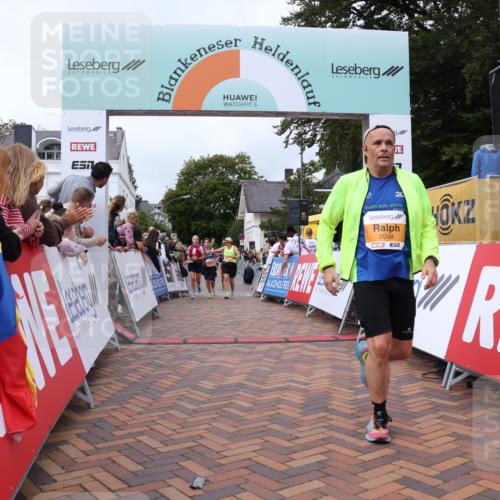 30.08.2026 - Blankeneser Heldenlauf Lena Gebhardt http://msf.ph/oto/10058499 30.08.2026 12:22:37 Ziel 2089, 2226, 2441, 2782 meine-sportfotos.de