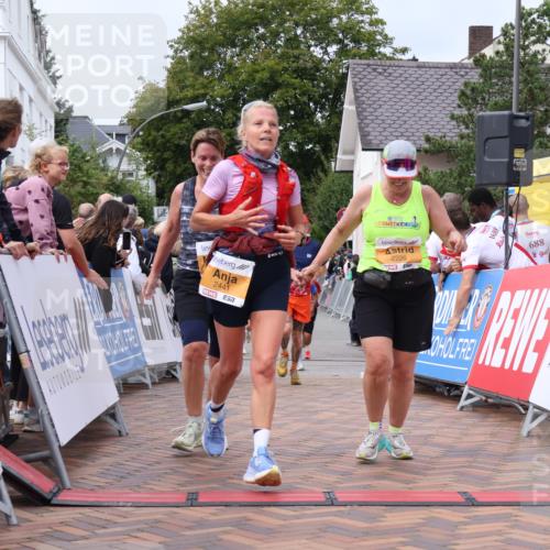 30.08.2026 - Blankeneser Heldenlauf Lena Gebhardt http://msf.ph/oto/10058510 30.08.2026 12:22:40 Ziel 2089, 2226, 2441, 2782, 4171 meine-sportfotos.de