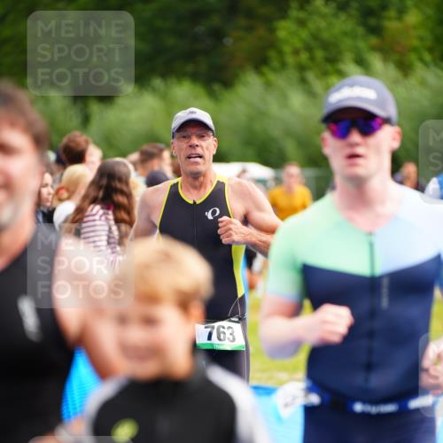 30.08.2026 - Elbe Triathlon Hamburg LAZAROV Photography http://msf.ph/oto/10058517 30.08.2026 11:28:56 Ziel 409, 763, 967, 1033, 1115, 1151, 1191, 1229, 1322 meine-sportfotos.de