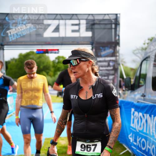 30.08.2026 - Elbe Triathlon Hamburg LAZAROV Photography http://msf.ph/oto/10058544 30.08.2026 11:29:06 Ziel 967, 1033, 1151, 1229, 1322 meine-sportfotos.de