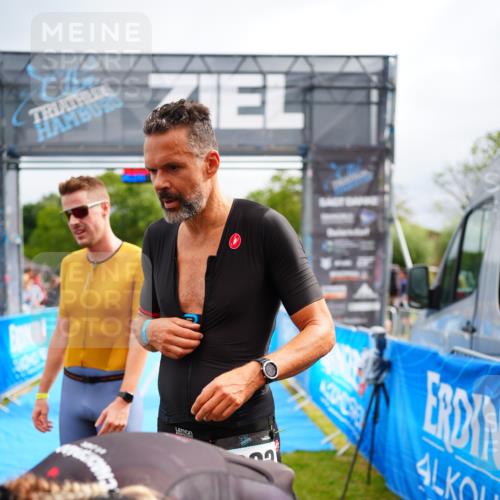 30.08.2026 - Elbe Triathlon Hamburg LAZAROV Photography http://msf.ph/oto/10058547 30.08.2026 11:29:07 Ziel 1229, 1322 meine-sportfotos.de