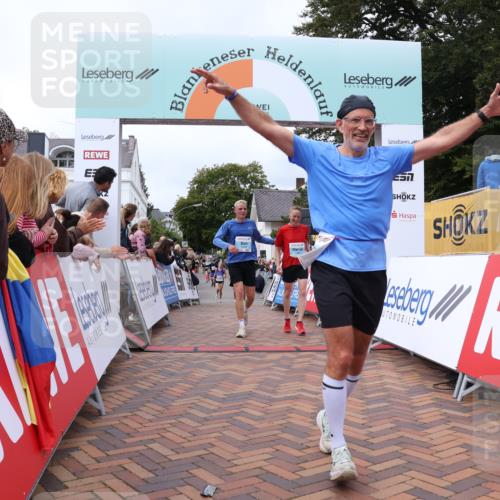 30.08.2026 - Blankeneser Heldenlauf Lena Gebhardt http://msf.ph/oto/10058549 30.08.2026 12:22:47 Ziel 2226, 2441, 2620, 2782, 4026, 4152, 4171, 4304 meine-sportfotos.de