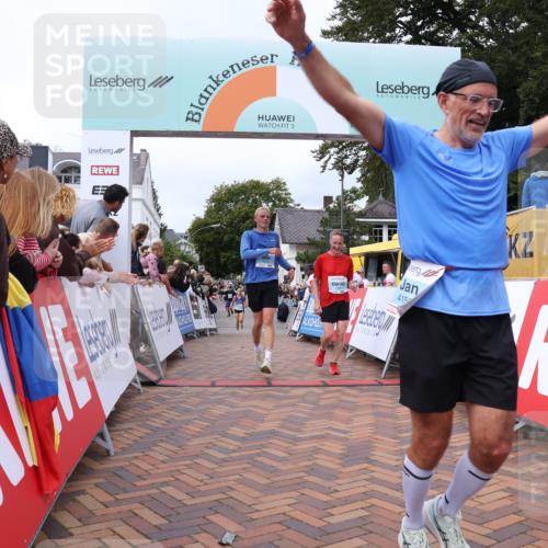 30.08.2026 - Blankeneser Heldenlauf Lena Gebhardt http://msf.ph/oto/10058553 30.08.2026 12:22:47 Ziel 2226, 2441, 2620, 2782, 4026, 4152, 4171, 4304 meine-sportfotos.de
