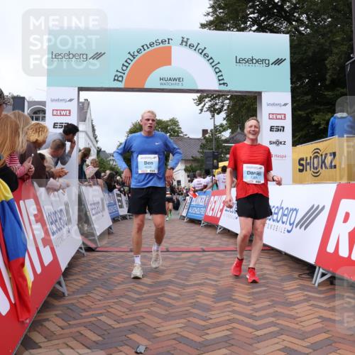 30.08.2026 - Blankeneser Heldenlauf Lena Gebhardt http://msf.ph/oto/10058559 30.08.2026 12:22:49 Ziel 2620, 4026, 4152, 4171, 4304, 4318, 4319 meine-sportfotos.de