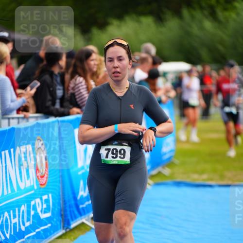 30.08.2026 - Elbe Triathlon Hamburg LAZAROV Photography http://msf.ph/oto/10058561 30.08.2026 11:29:17 Ziel 799, 1280 meine-sportfotos.de